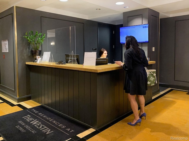 1135 Shelby St Unit 2607, Detroit, MI 48226 - reception area featuring recessed lighting
