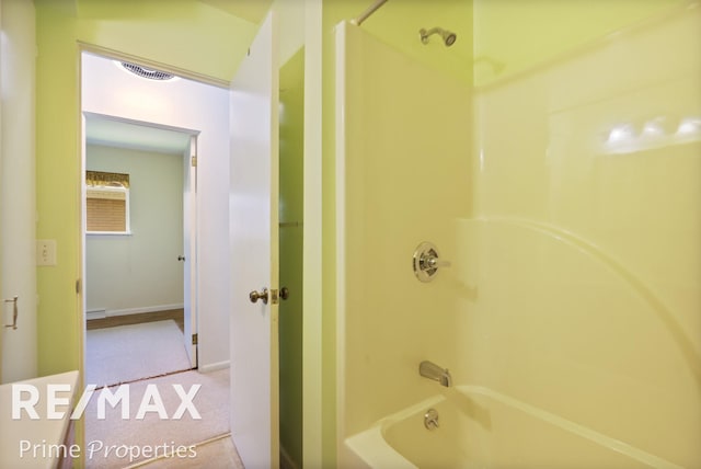 2524 Whitemore Pl, Saginaw, MI 48602 - full bath with bathtub / shower combination and baseboards