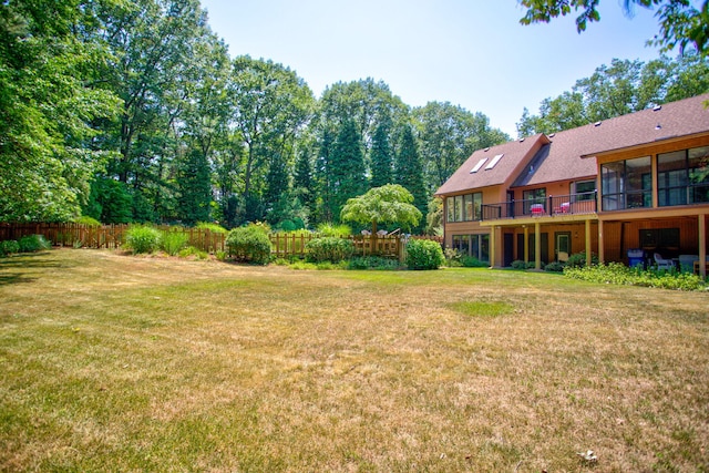 295 N Lakeshore Dr, Holland, MI 49424 - view of yard with a deck