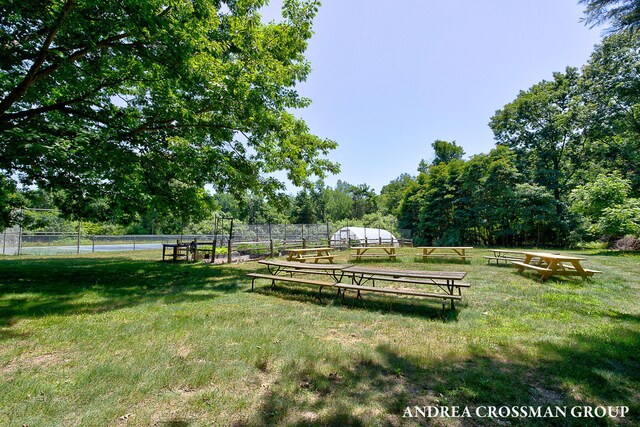 1228 Shore Crest Dr, South Haven, MI 49090 - view of yard