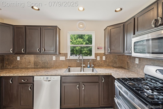 2869 Laurel Oak Dr, Howell, MI 48855 - photo 11