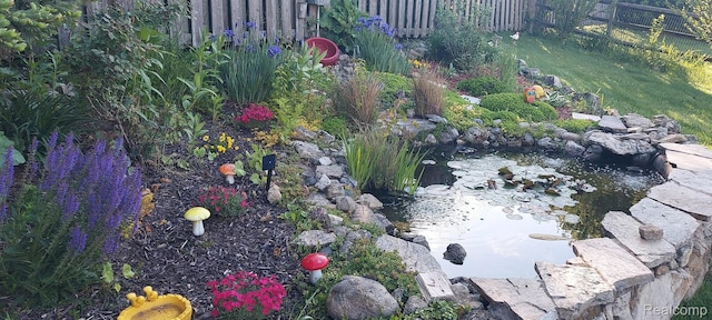 15203 Woodpine Dr, Monroe, MI 48161 - view of yard with a small pond