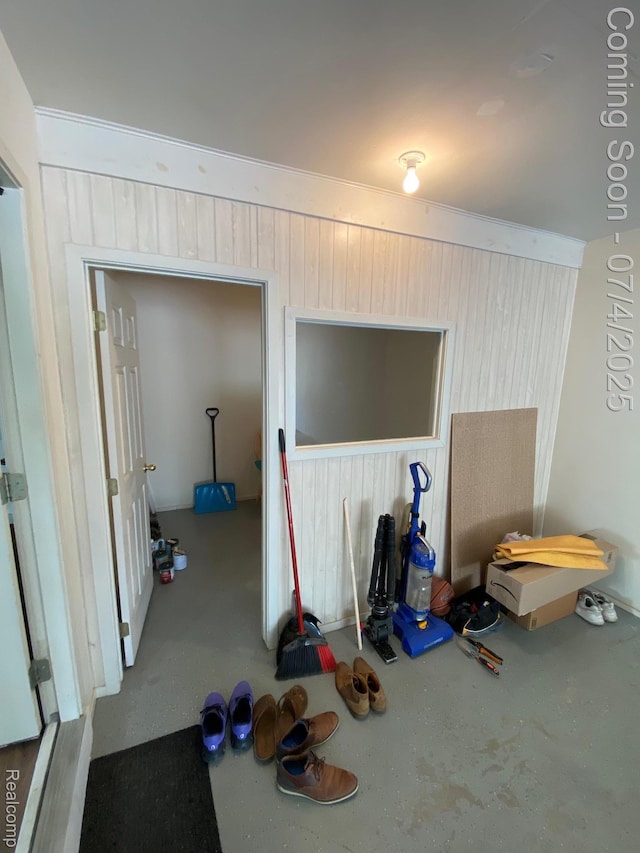 1093 Lake Park Cir Unit 6, Grand Blanc, MI 48439 - interior space featuring wooden walls