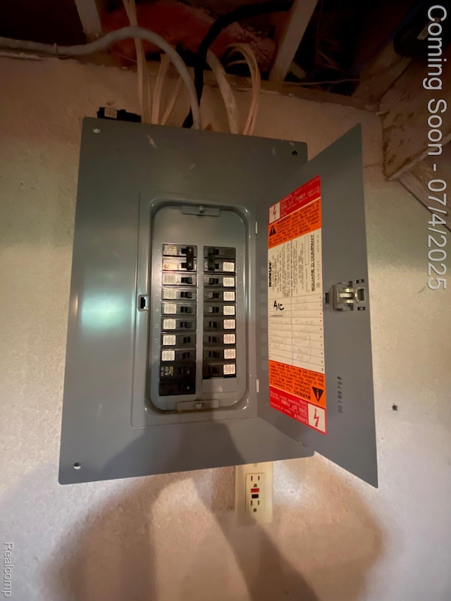 1093 Lake Park Cir Unit 6, Grand Blanc, MI 48439 - utility room featuring electric panel