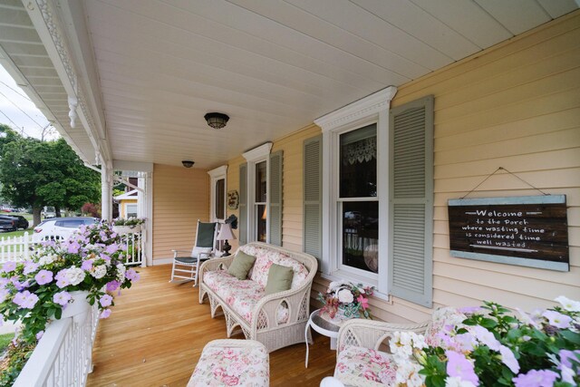 286 5th Ave, Manistee, MI 49660 - photo 4
