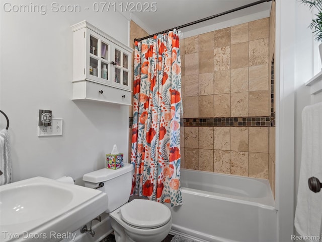 30 Beebe St, Lake Orion, MI 48362 - full bath featuring shower / bathtub combination with curtain and toilet