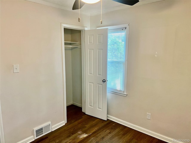 1992 Griffith Ave, Berkley, MI 48072 - unfurnished bedroom featuring dark wood-type flooring, crown molding, a closet, and ceiling fan