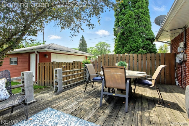 11634 Spicer Dr, Plymouth, MI 48170 - wooden terrace with outdoor dining space