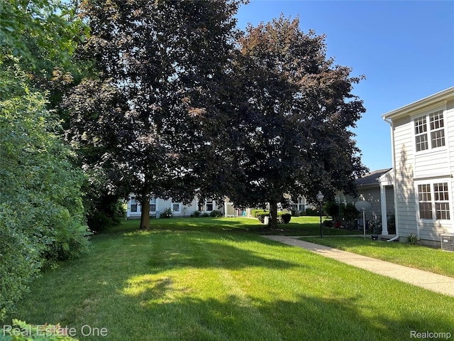 39728 Village Wood Cir, Novi, MI 48375 - view of grassy yard