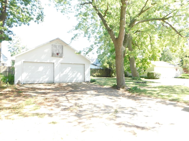 109 Cedar St, Decatur, MI 49045 - photo 23