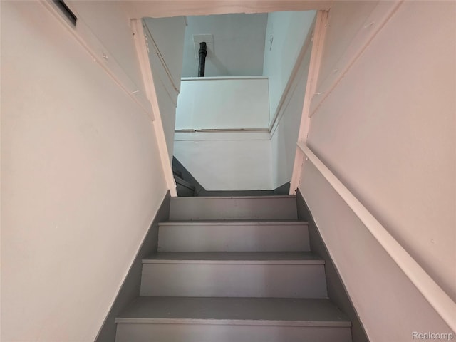 2681 Burlingame St, Detroit, MI 48206 - view of stairway