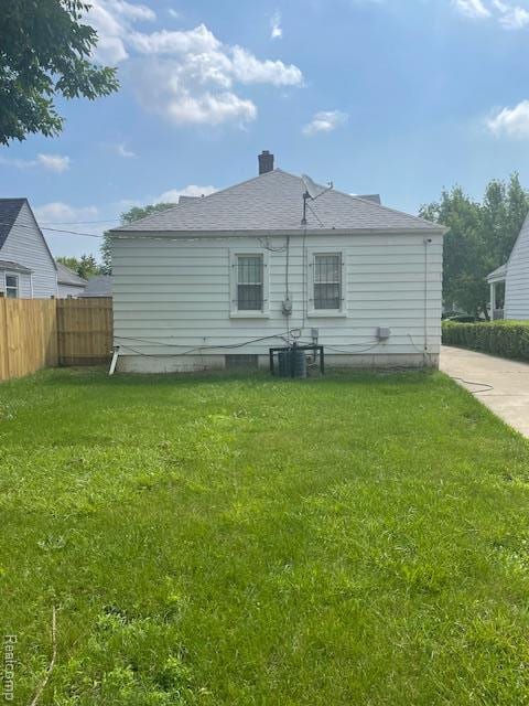 8645 Minock St, Detroit, MI 48228 - back of property
