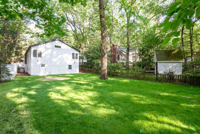 4046 Hillside Trl, New Buffalo, MI 49117 - view of yard