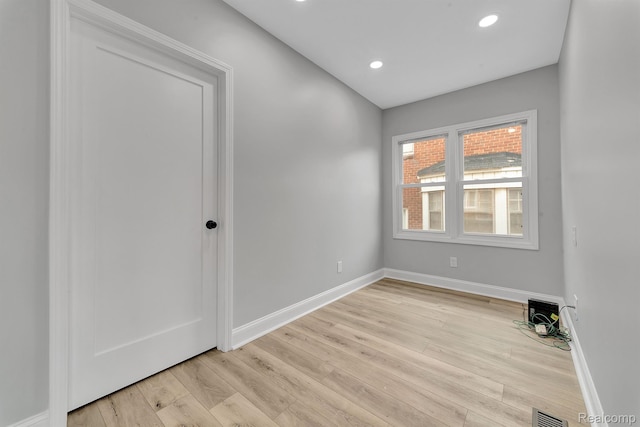 5291 Devonshire Rd, Detroit, MI 48224 - unfurnished room with light wood finished floors and recessed lighting