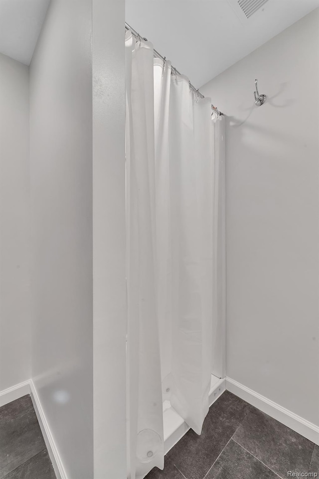 5291 Devonshire Rd, Detroit, MI 48224 - full bath with a shower stall