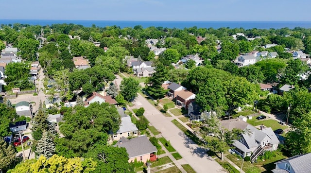 920 Wisconsin Ave, Saint Joseph, MI 49085 - aerial view of property and surrounding area with nearby suburban area and a nearby body of water