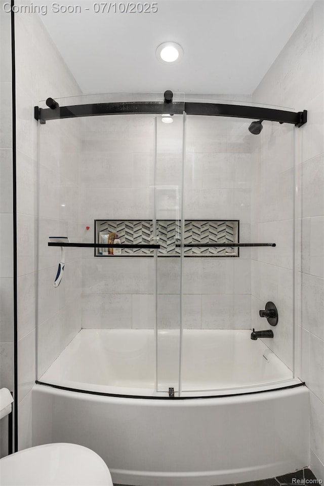 1444 W Clarkston Rd, Lake Orion, MI 48362 - full bathroom with shower / bath combination with glass door and toilet