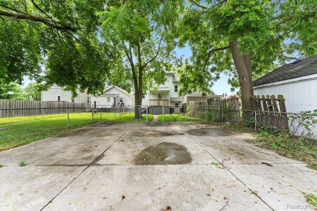 922 Maple, Wyandotte, MI 48192 - view of patio / terrace