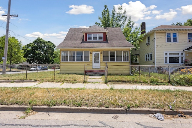 400 Burton St SW, Grand Rapids, MI 49507 - view of front facade