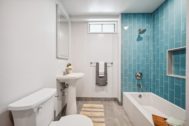 3017 Niles Buchanan Rd, Buchanan, MI 49107 - full bath featuring toilet and bathtub / shower combination
