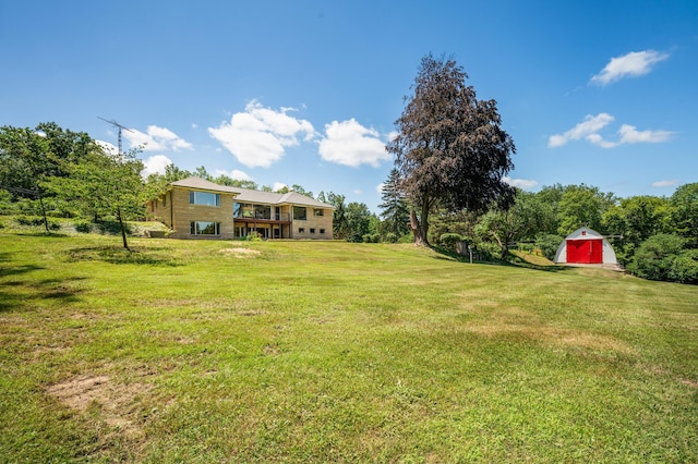 3017 Niles Buchanan Rd, Buchanan, MI 49107 - view of grassy yard with an outbuilding