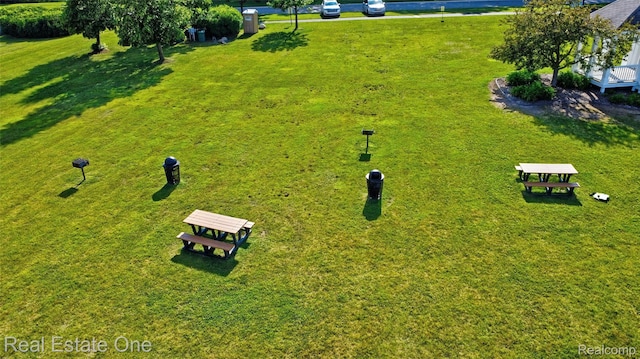 560 Boulder Lake Dr, Oxford, MI 48371 - bird's eye view