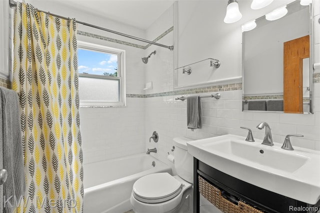 3180 Warringham Ave, Waterford, MI 48329 - bathroom featuring shower / tub combo with curtain, vanity, and tile walls