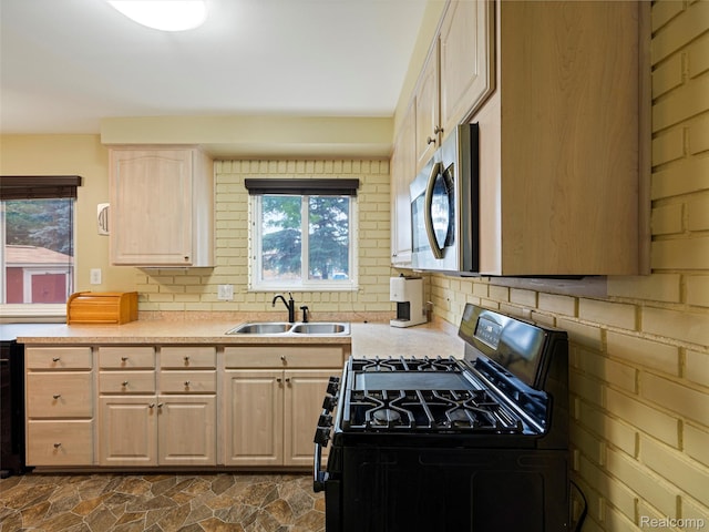32360 Kelly Rd, Clinton Township, MI 48066 - photo 16