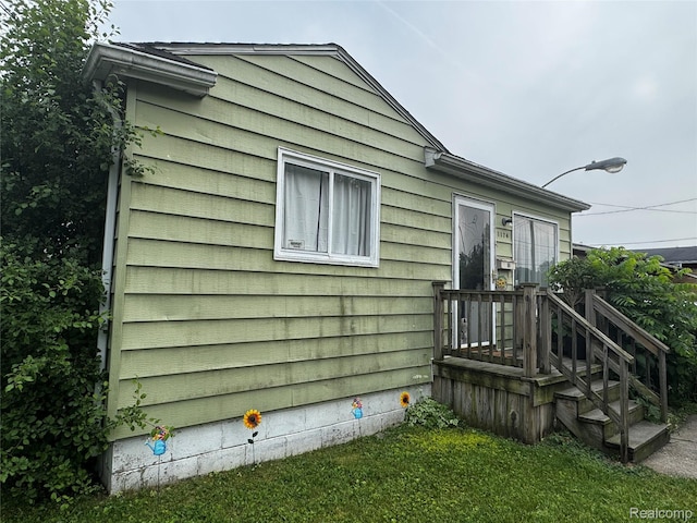 1174 E Holbrook Ave, Flint, MI 48505 - view of side of property