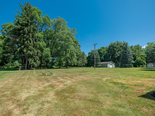 4409 E T U Ave, Vicksburg, MI 49097 - view of grassy yard