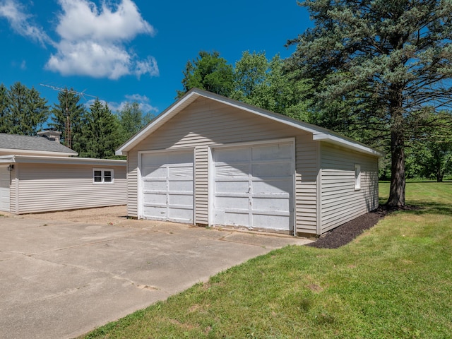 4409 E T U Ave, Vicksburg, MI 49097 - view of detached garage