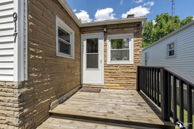 917 E 8th St, Monroe, MI 48161 - view of wooden terrace