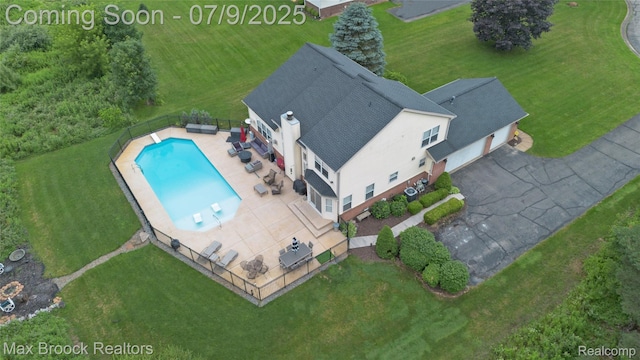 1478 Courtney Ct, Hartland, MI 48353 - view from above of property with a pool