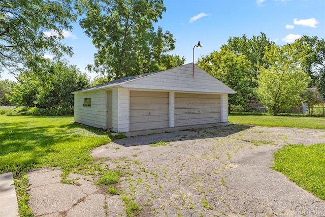 785 Tromley St, Inkster, MI 48141 - view of detached garage