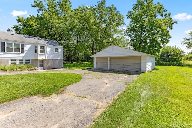 785 Tromley St, Inkster, MI 48141 - view of detached garage
