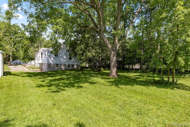 785 Tromley St, Inkster, MI 48141 - view of green lawn