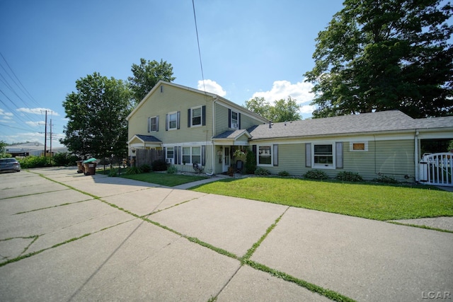 317 Clark St, Clinton, MI 49236 - traditional-style home featuring a front yard