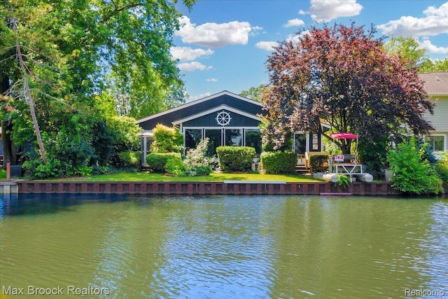 2840 Wall St, Keego Harbor, MI 48320 - rear view of property featuring a water view