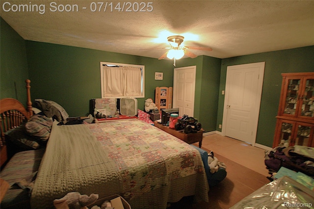 116 N Shiawassee St, Bancroft, MI 48414 - bedroom with a textured ceiling and a ceiling fan