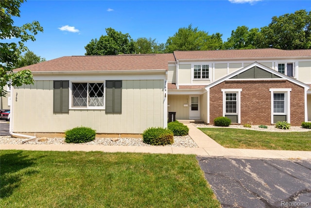 2764 Walden Woods Blvd, Jackson, MI 49201 - photo 1