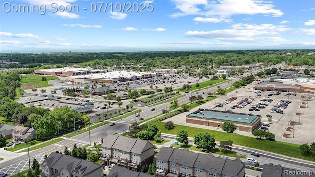 2582 Helmsdale Cir, Rochester, MI 48307 - bird's eye view