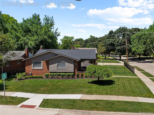 3521 Hillside Dr, Royal Oak, MI 48073 - photo 1