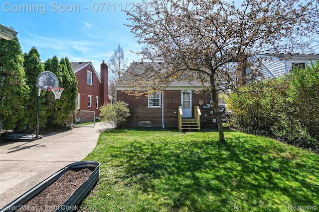 1968 Oxford Rd, Grosse Pointe Woods, MI 48236 - view of front of home with brick siding