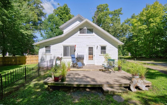519 Hanover St, Concord, MI 49237 - rear view of property featuring a deck