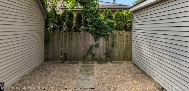504 Landon St, Birmingham, MI 48009 - view of yard