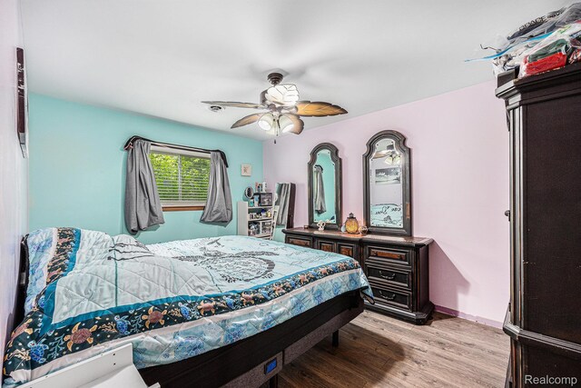 1318 Circle Dr, Metamora, MI 48455