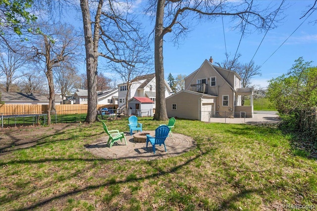 129 E Maryland Ave, Royal Oak, MI 48067 - view of yard with a fire pit and a patio area