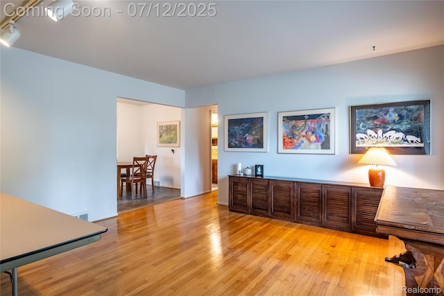 19443 Auburndale St, Livonia, MI 48152 - photo 2