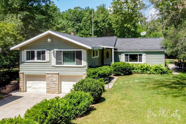 1926 Fir Ave, Holton, MI 49425