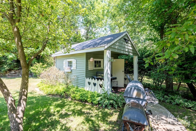 1926 Fir Ave, Holton, MI 49425
